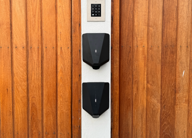 Zaptec Go 7 easee-laddbox-installation-taby