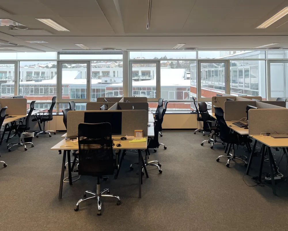 Företag/BRF 1 Elinstallation för BRF och företag i Täby – professionell service för fastigheter och större uppdrag.
